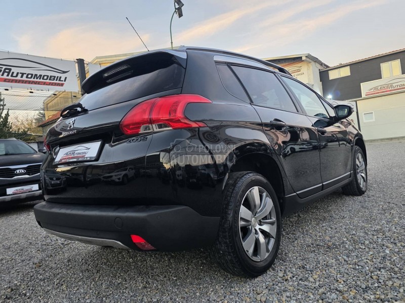 Peugeot 2008 1.2 STYLE/135.000