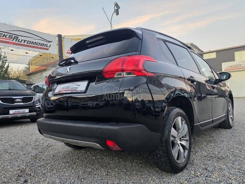 Peugeot 2008 1.2 STYLE/135.000