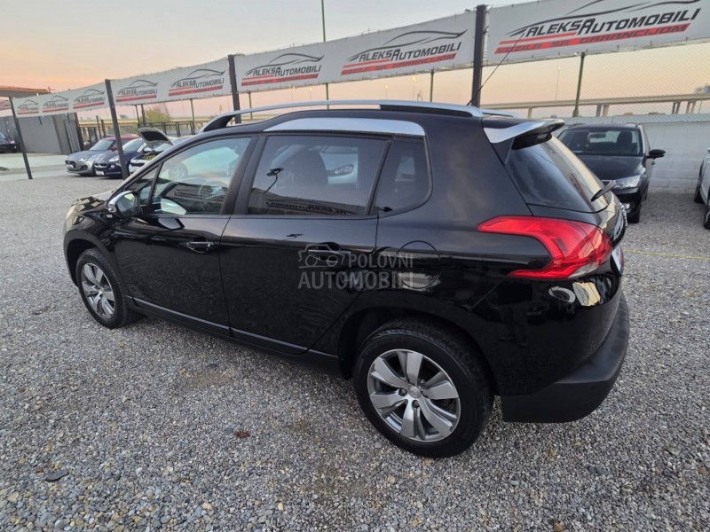 Peugeot 2008 1.2 STYLE/135.000