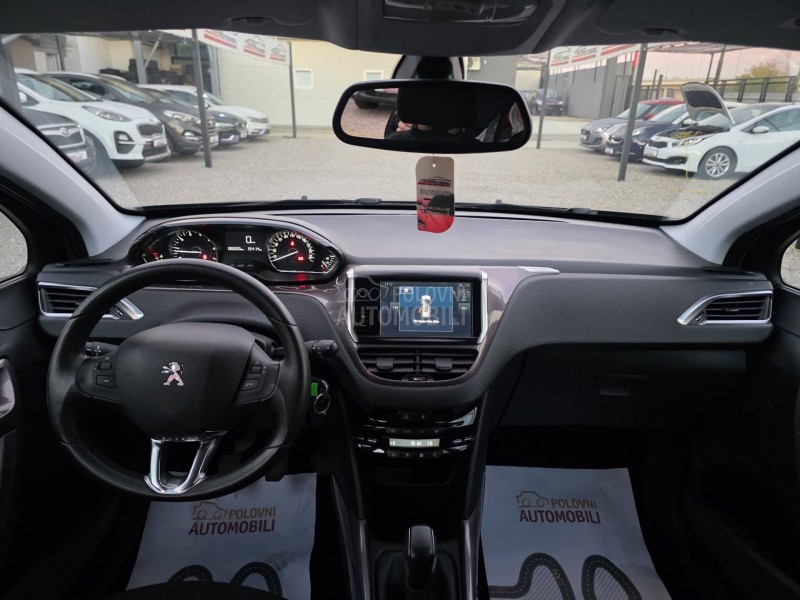 Peugeot 2008 1.2 STYLE/135.000