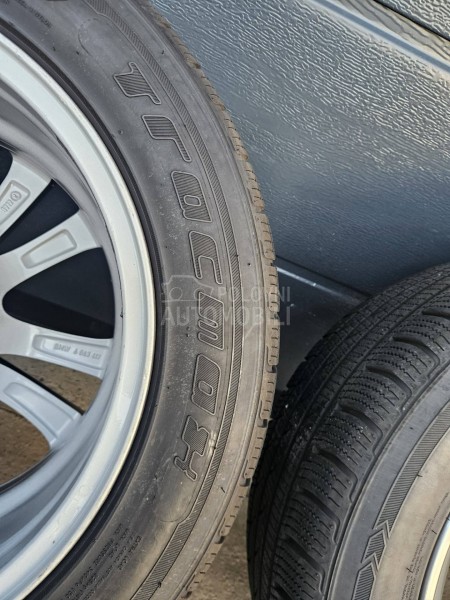 Tracmax 225/55 R17 Zimska