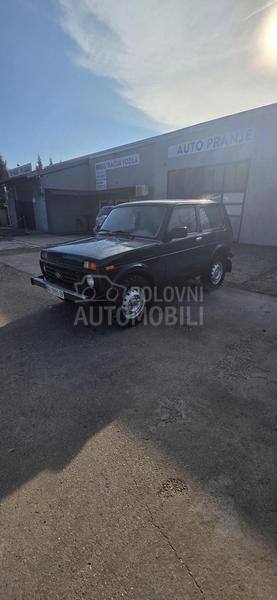 Lada Niva 