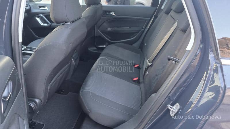 Peugeot 308 1.6 HDI Pano/Led