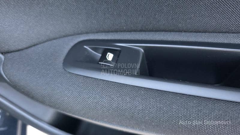 Peugeot 308 1.6 HDI Pano/Led