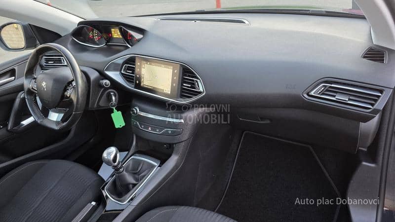 Peugeot 308 1.6 HDI Pano/Led