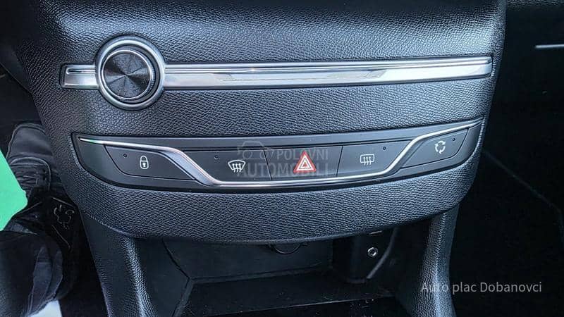 Peugeot 308 1.6 HDI Pano/Led
