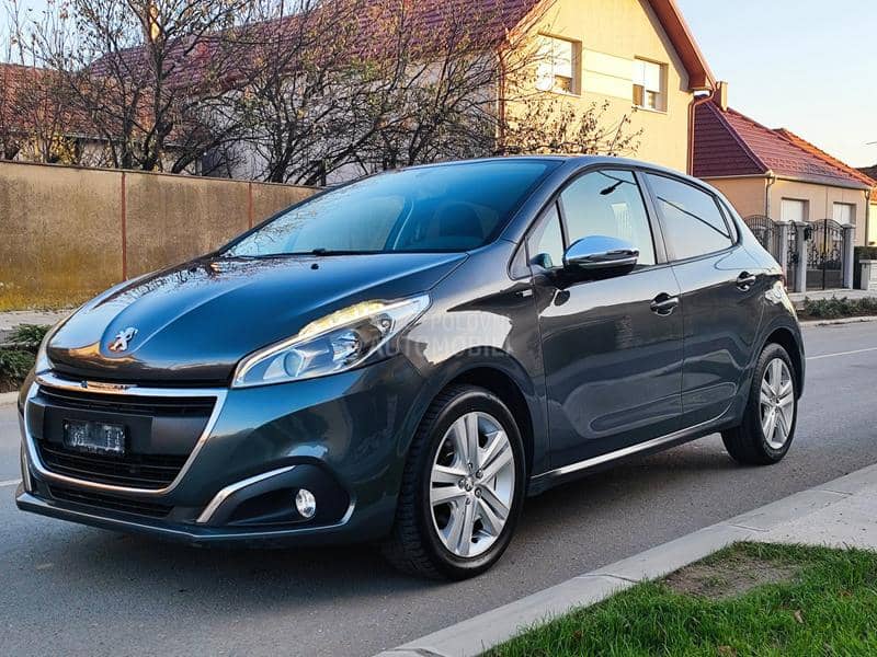 Peugeot 208 1.2