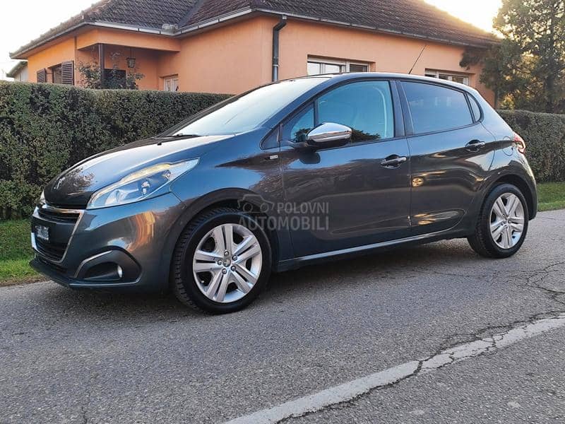 Peugeot 208 1.2