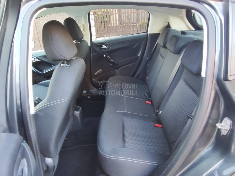 Peugeot 208 1.2