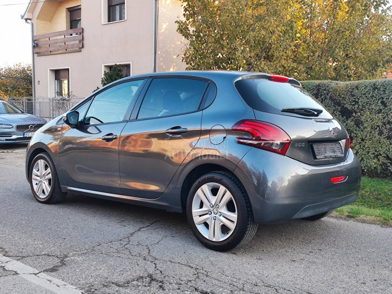 Peugeot 208 1.2