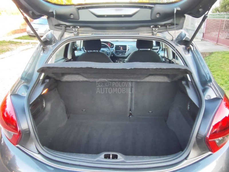 Peugeot 208 1.2