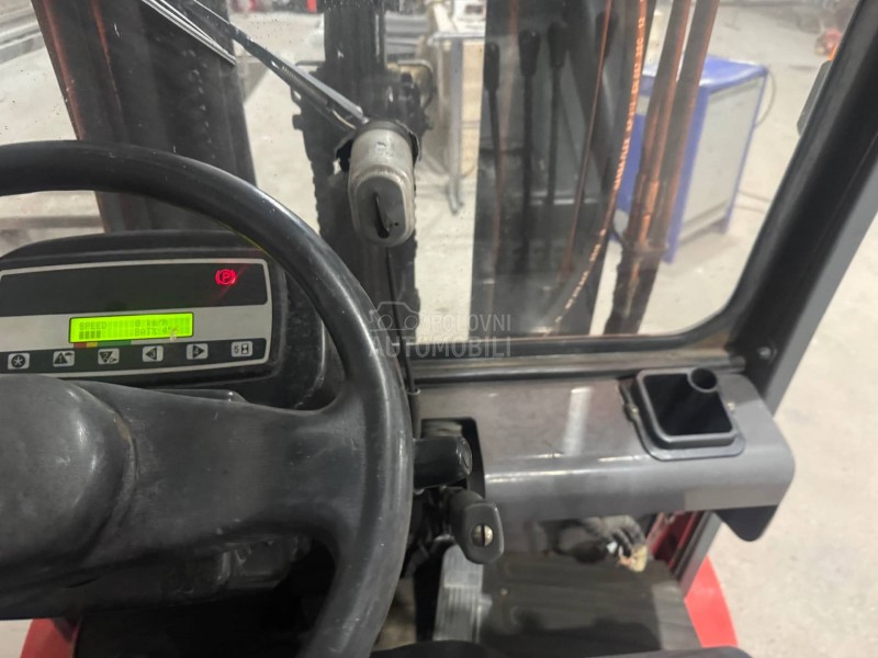 Manitou ELEKTRO/2.000kg/Triplex