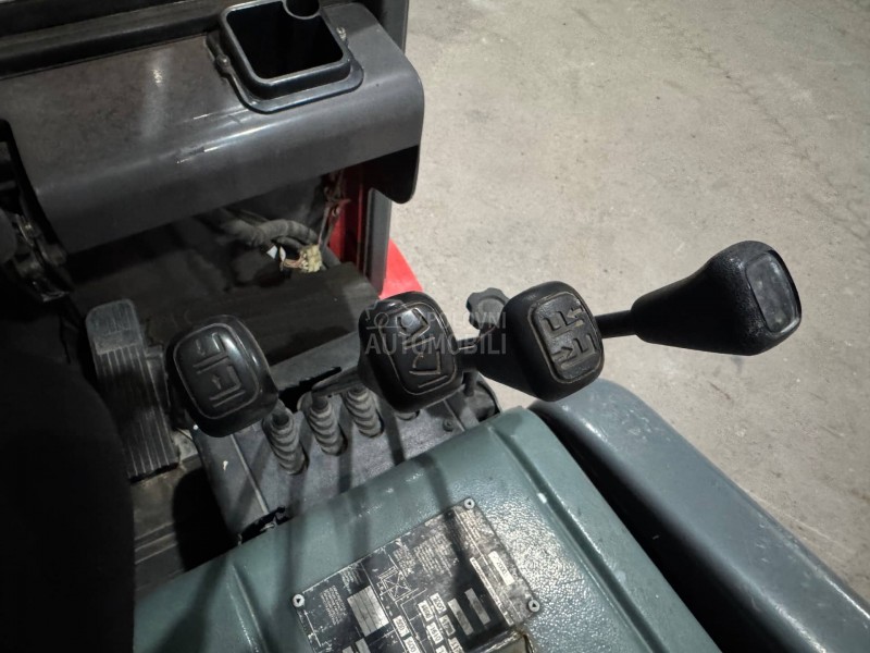 Manitou ELEKTRO/2.000kg/Triplex