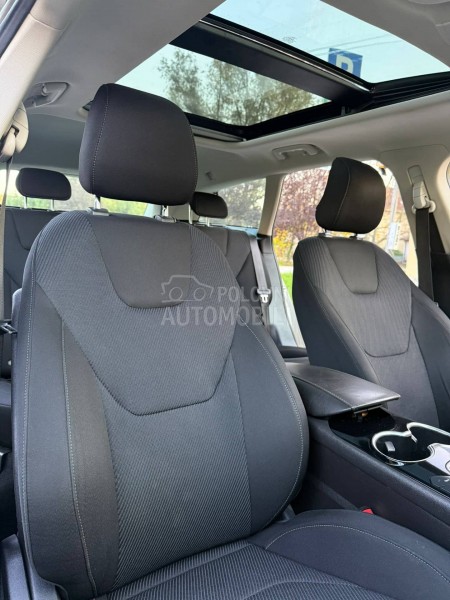 Ford Mondeo 2.0 TITANIUM