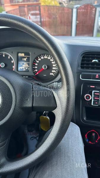 Volkswagen Polo 1o8 ooo   k m