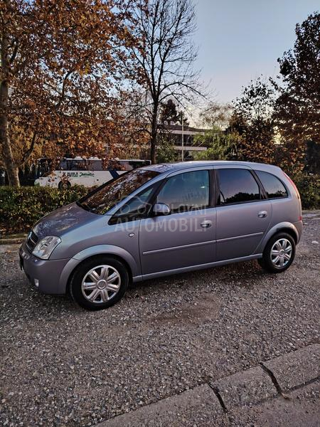 Opel Meriva 1.8