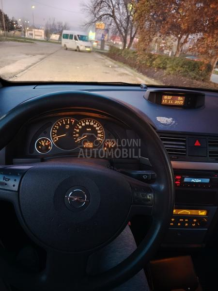 Opel Meriva 1.8