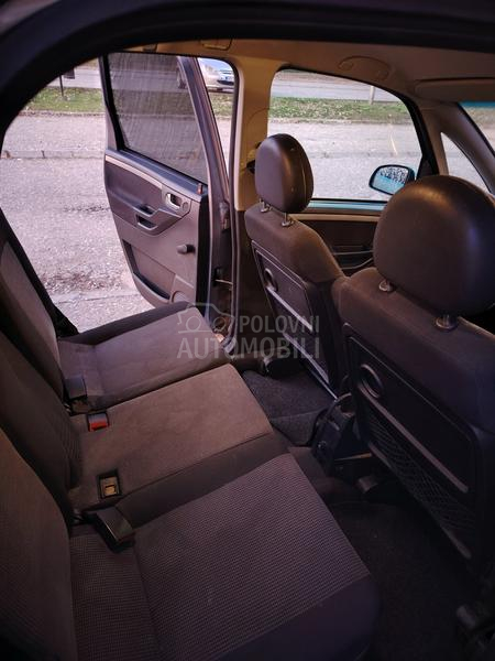 Opel Meriva 1.8