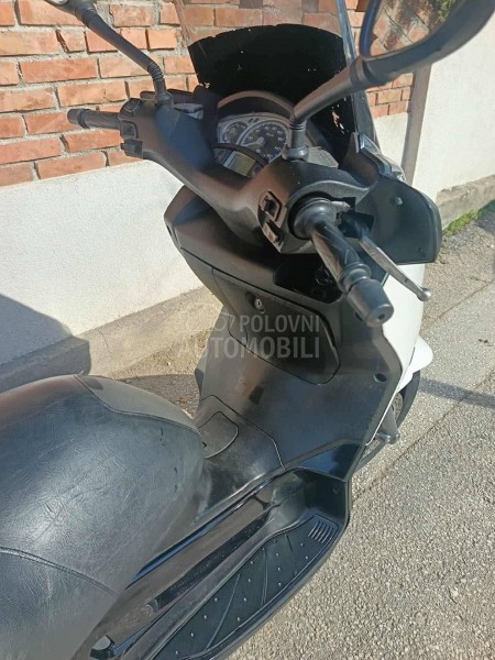 Yamaha x max 250 ie xmax