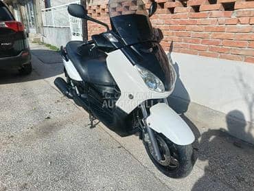 Yamaha x max 250 ie xmax