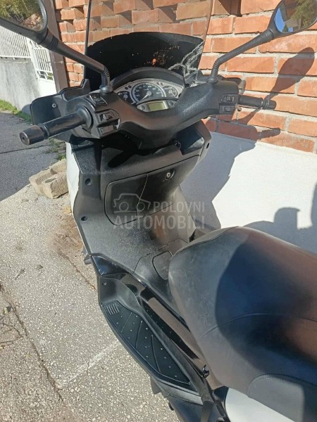 Yamaha x max 250 ie xmax