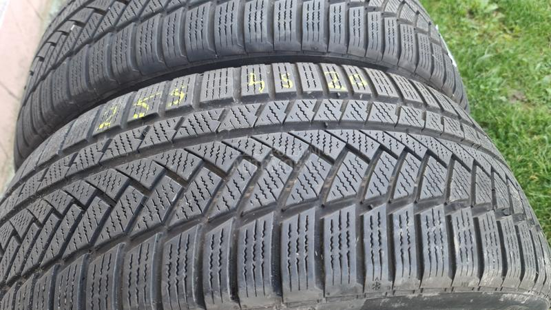 Continental 255/45 R20 Zimska