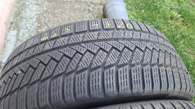 Continental 255/45 R20 Zimska