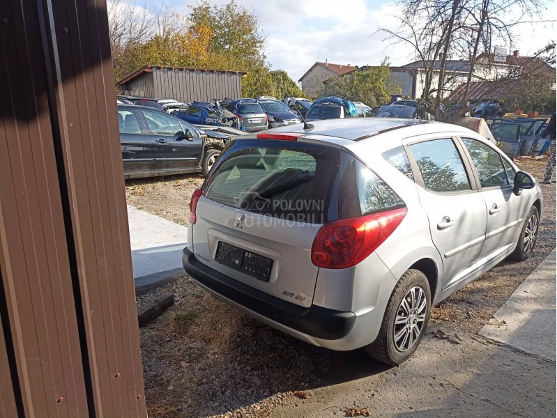 Peugeot 207 -  kompletan auto u delovima