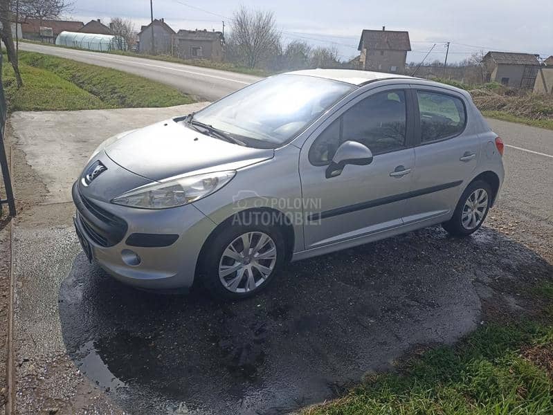 Peugeot 207 -  kompletan auto u delovima