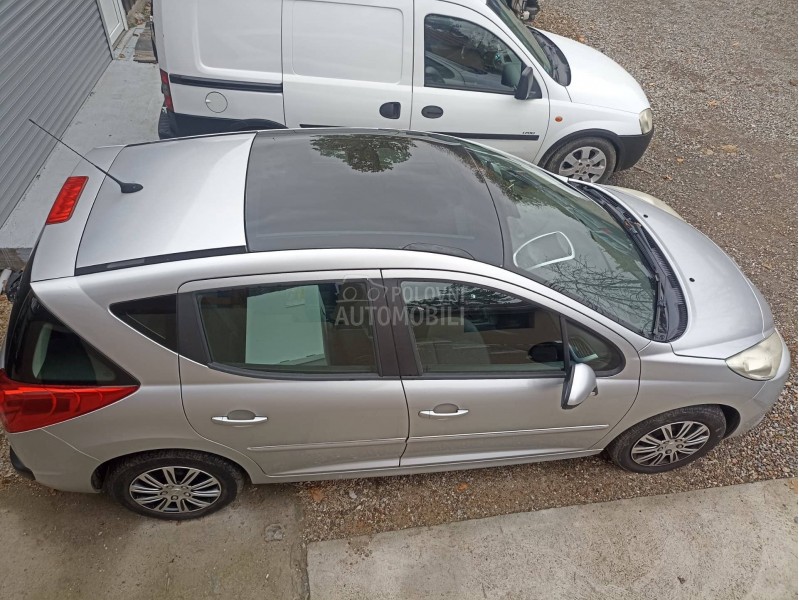 Peugeot 207 -  kompletan auto u delovima
