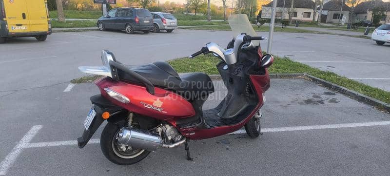 Kymco Grand Dink 125