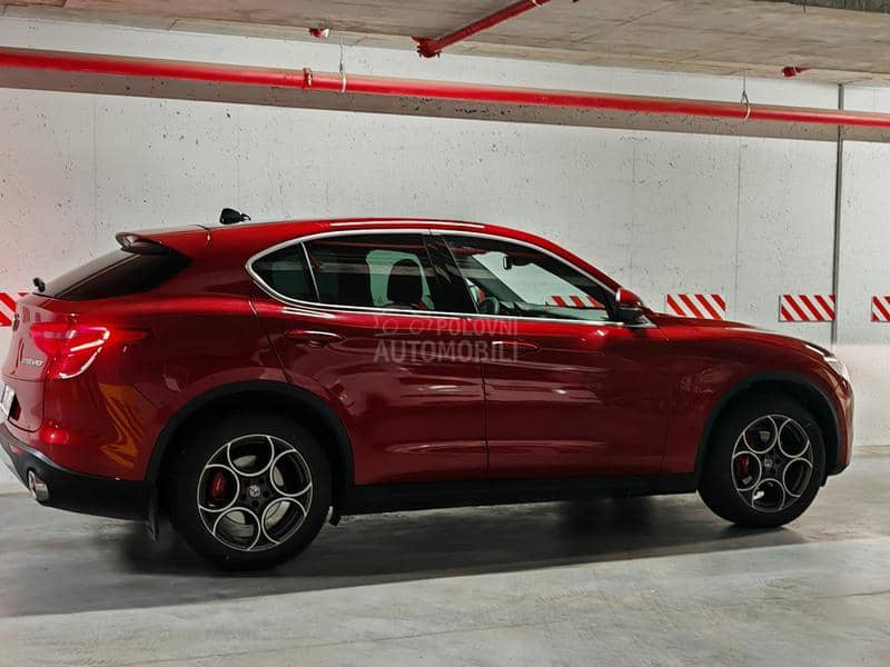 Alfa Romeo Stelvio 2.0  Q4  280