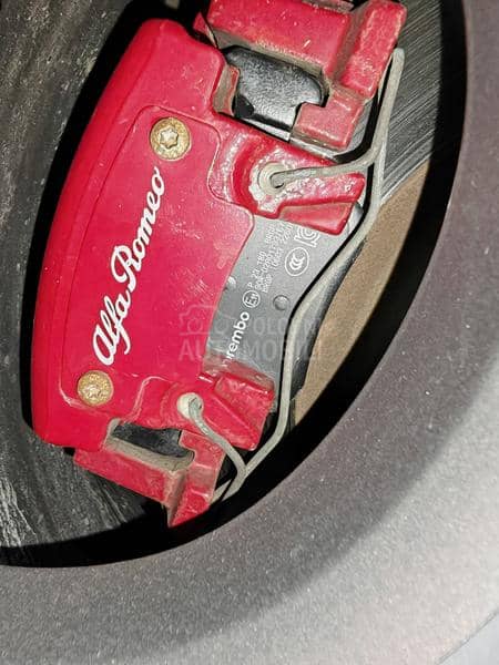 Alfa Romeo Stelvio 2.0  Q4  280