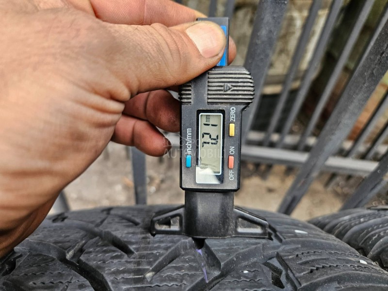 Nokian 255/45 R19 Sve sezone