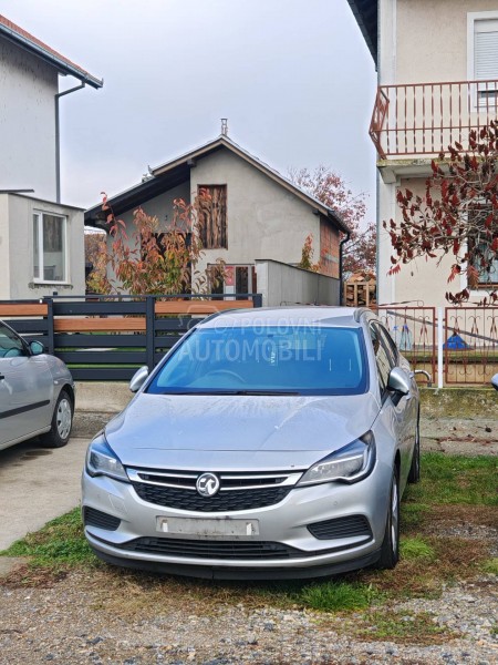 Opel Astra K 1.6cdt 2018. god. -  kompletan auto u delovima