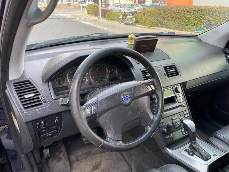 Volvo XC90 D5