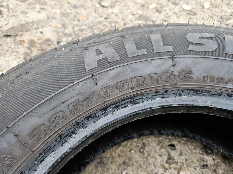 Austone 225/65 R16 Sve sezone