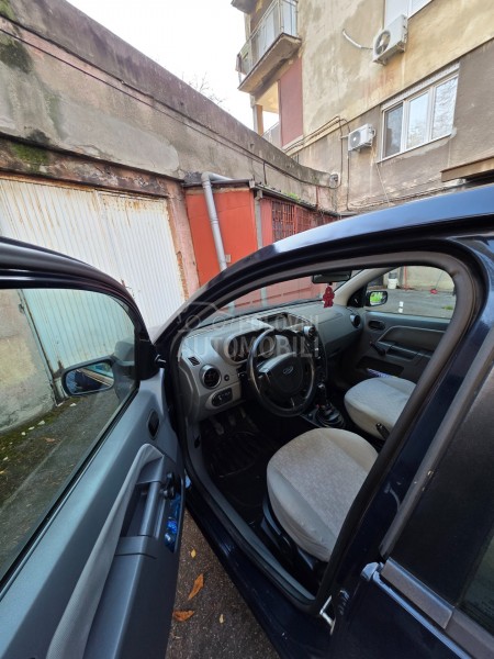 Ford Fusion 1.4