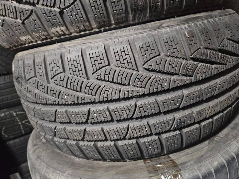 Pirelli 295/30 R20 Sve sezone
