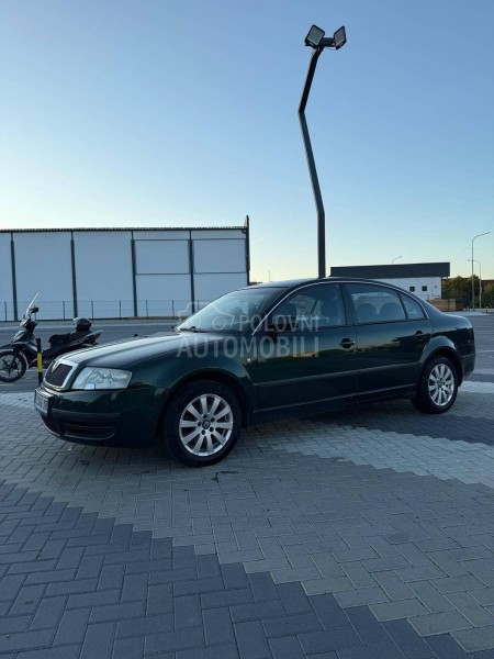 Škoda Superb 