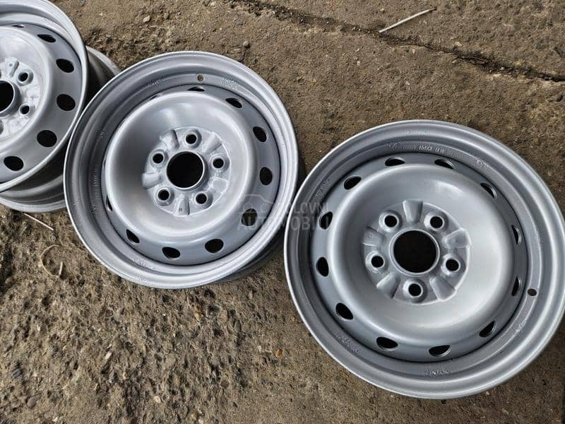 Čelične felne Hyundai 5x120 15" 5 x 120