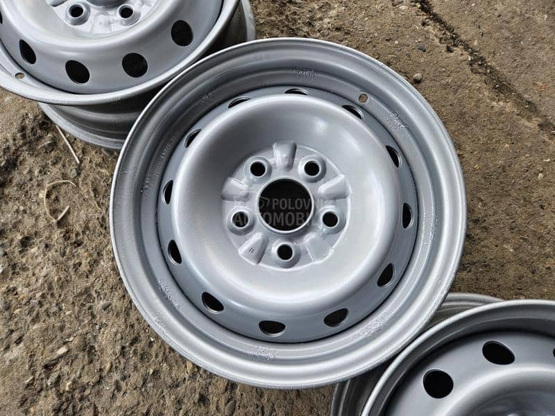 Čelične felne Hyundai 5x120 15" 5 x 120
