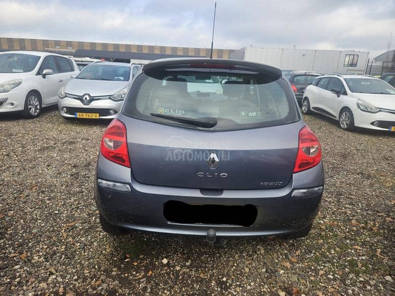 Renault Clio 1.2-16V Authentique
