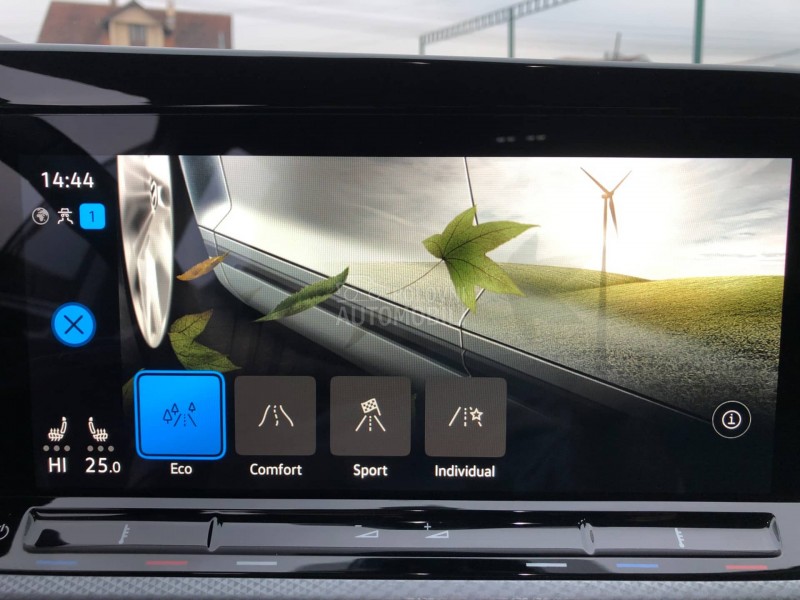 Volkswagen Golf 8 2.0 TDI LED Nemačka