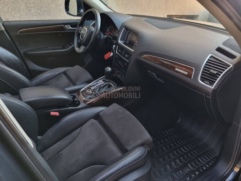 Audi Q5 2.0D QUATTRO/ PANO/
