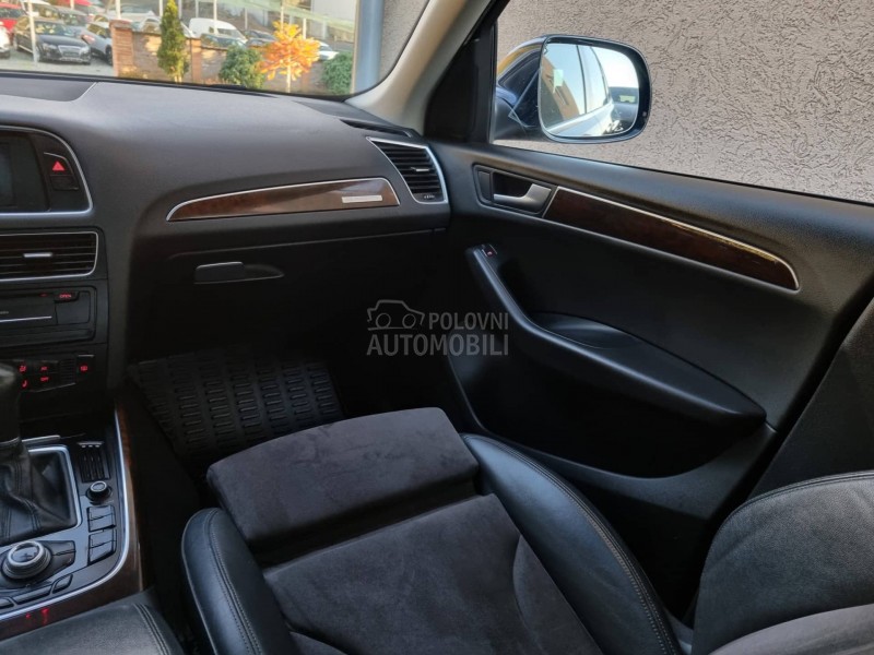 Audi Q5 2.0D QUATTRO/ PANO/