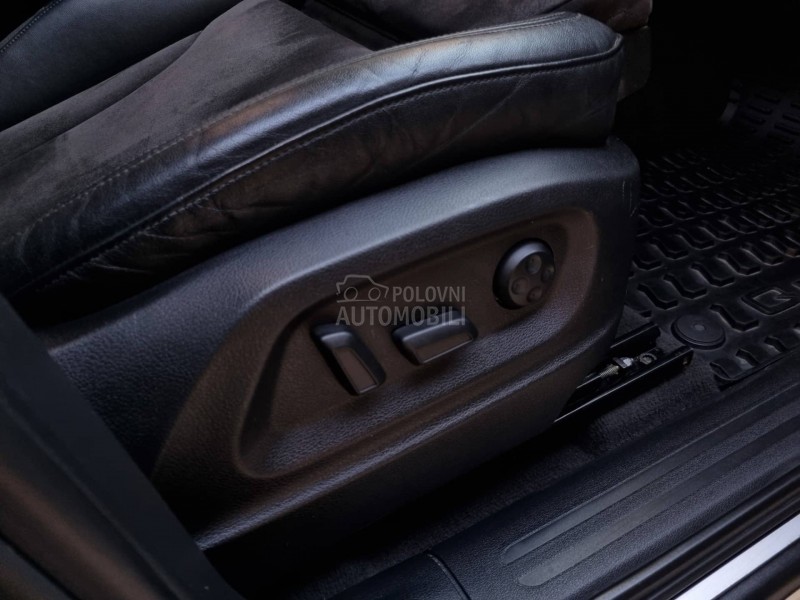 Audi Q5 2.0D QUATTRO/ PANO/