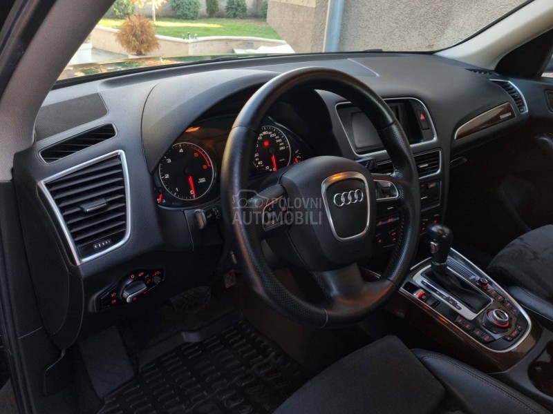 Audi Q5 2.0D QUATTRO/ PANO/
