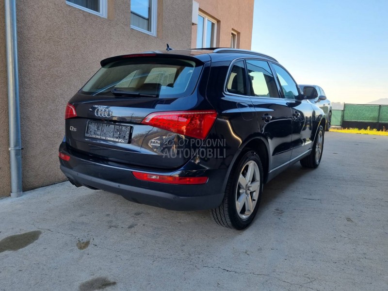Audi Q5 2.0D QUATTRO/ PANO/