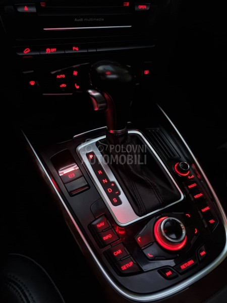 Audi Q5 2.0D QUATTRO/ PANO/